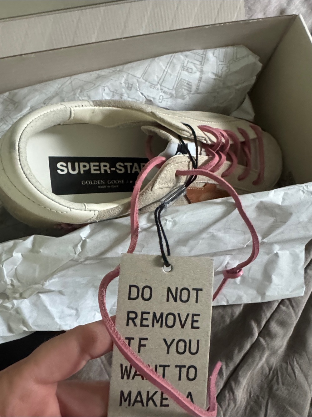 Golden Goose Beige Suede Sneaker with Pink Laces and Brown Star - Picture 4 of 6